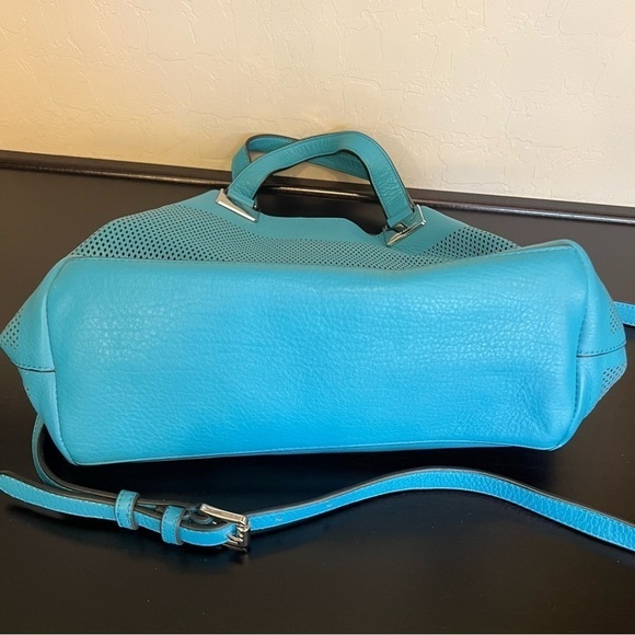 Vince Camuto Beatt blue Moon perforated leather satchel bag with strap EUC - Picture 8 of 16